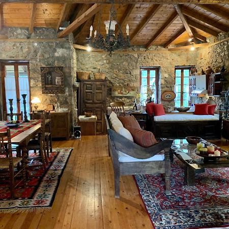 LílaiaMariolata Stone House别墅 外观 照片