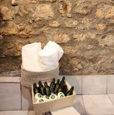 LílaiaMariolata Stone House别墅 外观 照片
